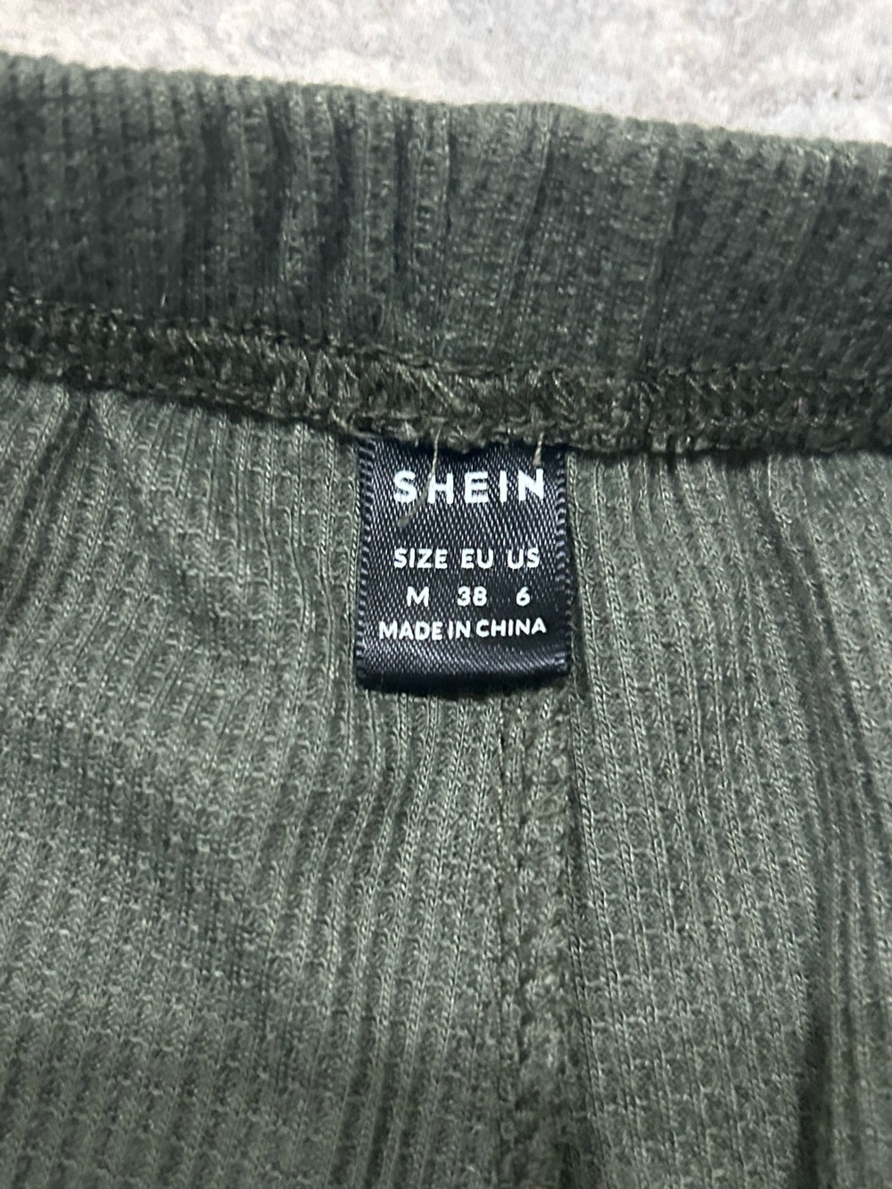 SHEIN Olive Green Ribbed Button Tank & Drawstring Short Set - Picture 5 of 5